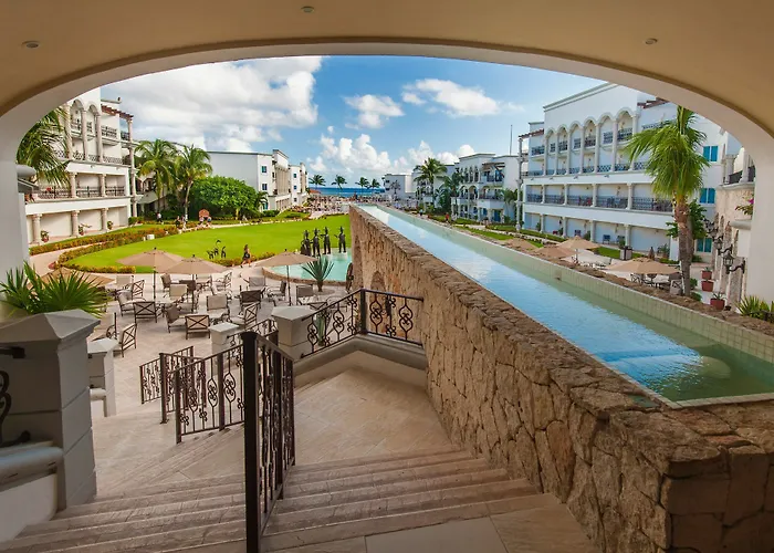 Hilton Hotel 4*
